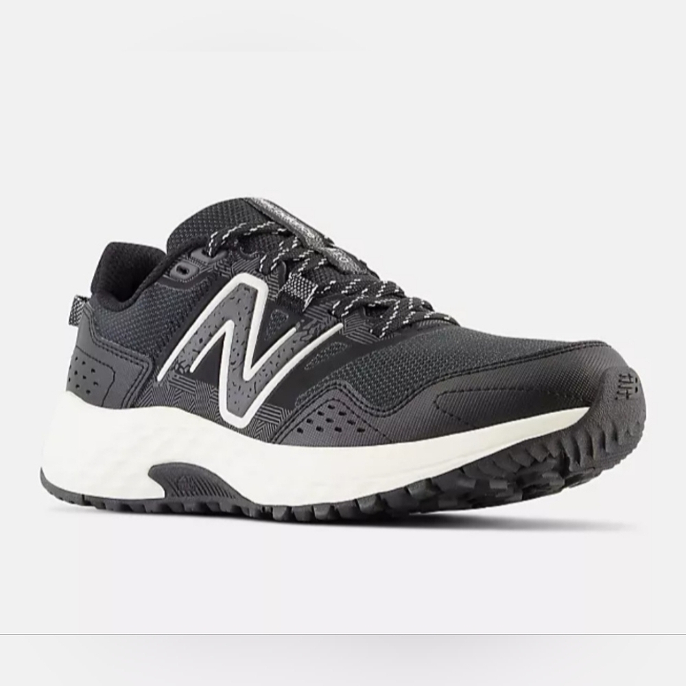 NEW BALANCE 410 v8 Trail Running Shoes BLK & WHITE Womens Size 6.5